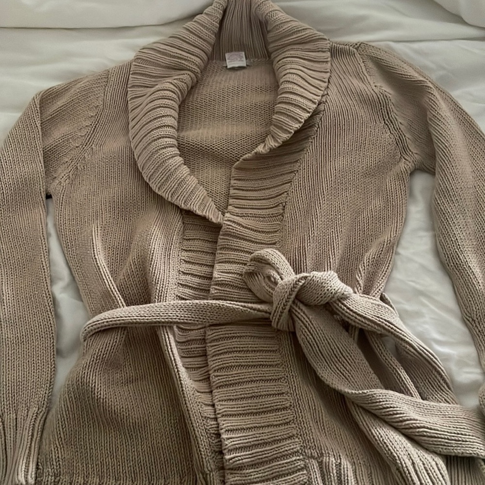 Like new women sweater